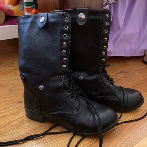 Comfortable Boots☺️